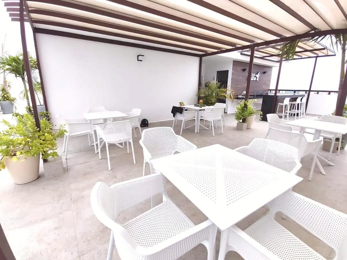 公寓 Playa Del Carmen // Suites Colibri