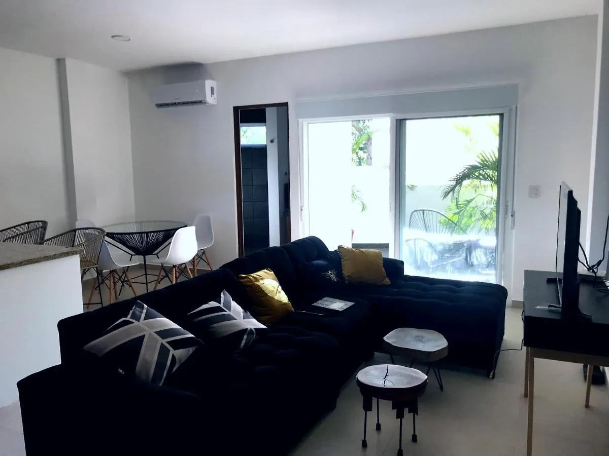 Playa Del Carmen // Suites Colibri Apartament Playa del Carmen
